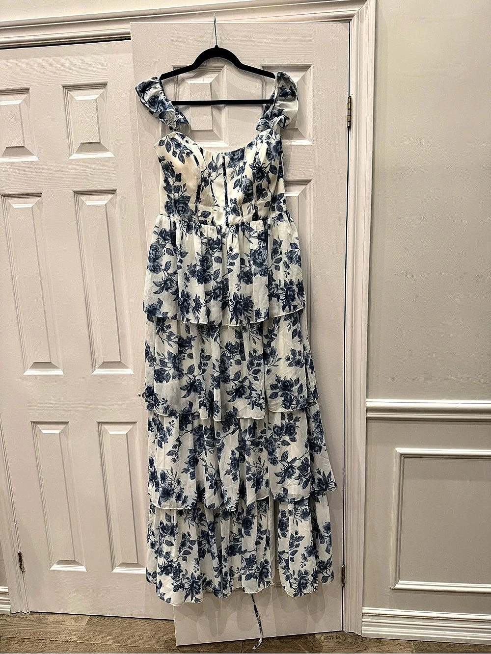 REVELRY Poppy Chiffon Floral Tiered Dress in ‘Dusty Blue Bouquet’ Size 14